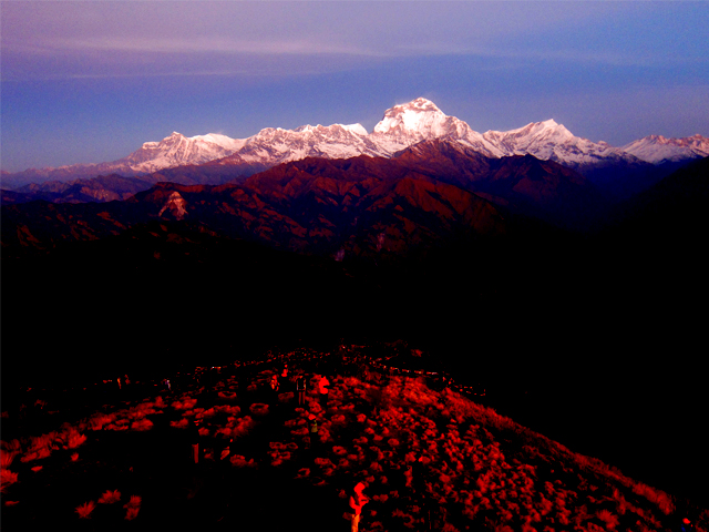 Rolling hills with Himalayan skyline view – Pikey Peak Trek