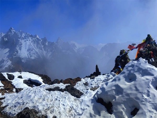 High altitude mountain pass Sele La during Kanchenjunga trekking