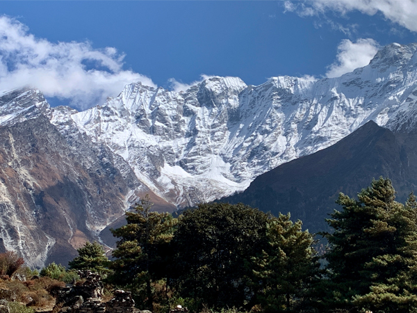 Scenic Himalayan valley and mountains along the Makalu Base Camp Trek route in eastern Nepal