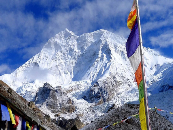 The cost Makalu Base Camp Trek